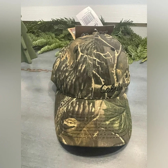 Brand new! CABELA’S Camo Cap - Picture 9 of 9